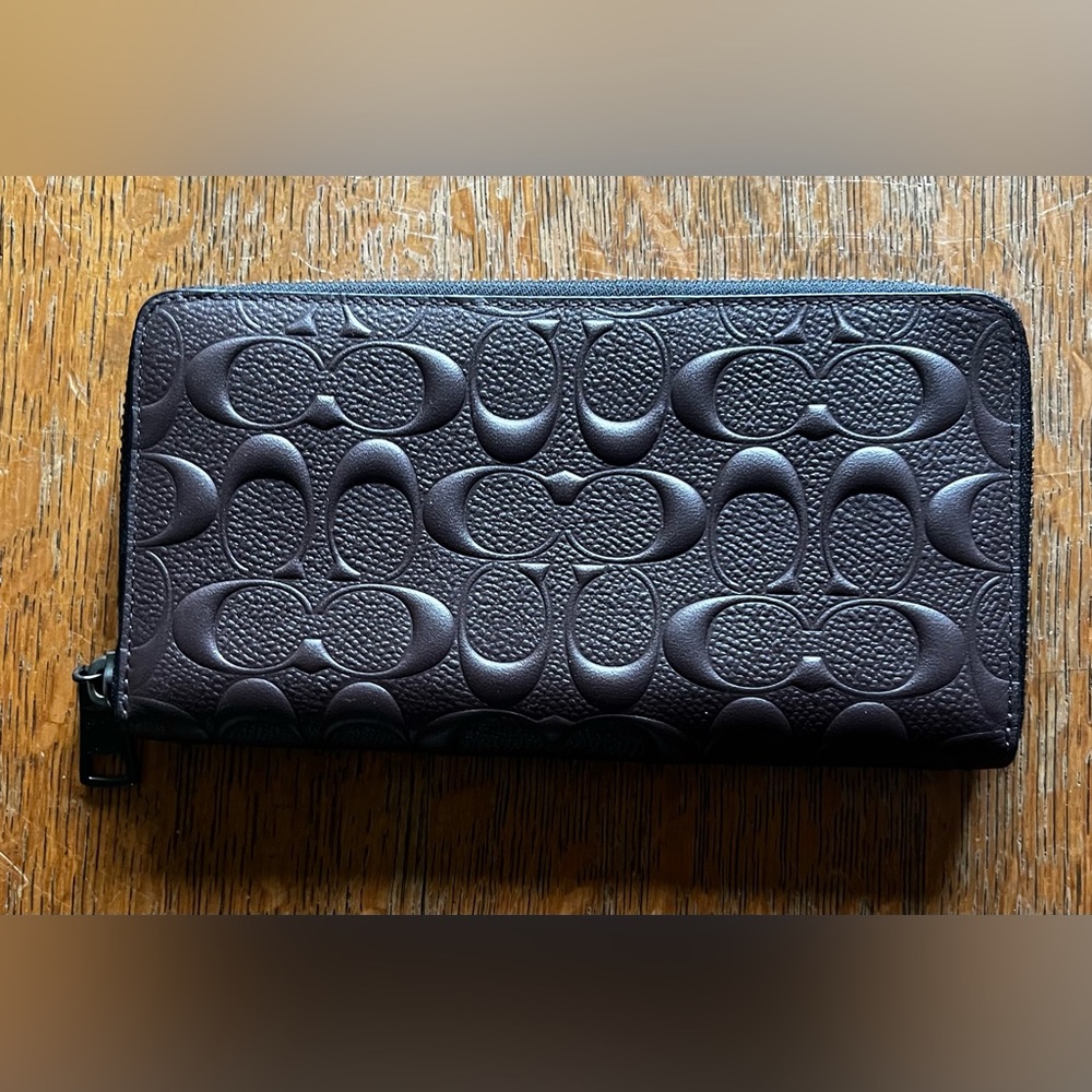 COACH EMBOSSED FULL SIZE ZIP AROUND LEATHER WALLET EXCELLENT BROWN